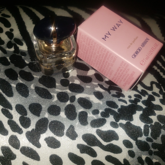 Women's Perfume (MY WAY) By GIORGIO ARMANI - Picture 14 of 16